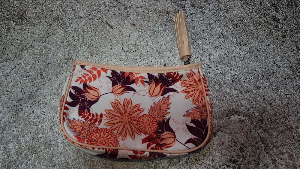 Зручна косметичка для дрібничок Мері Кей, футляр для косметики