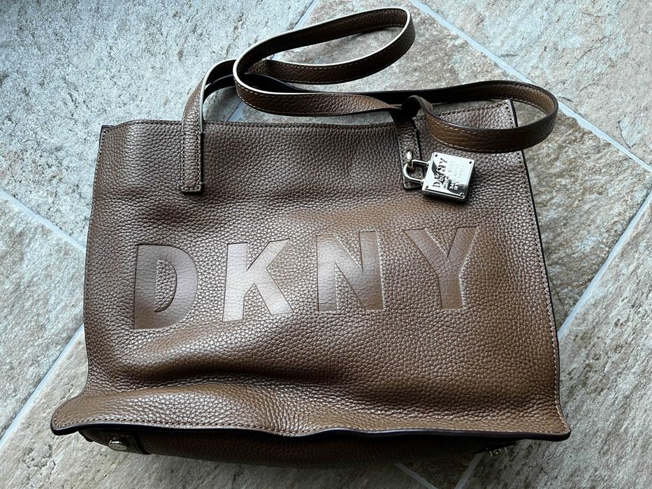 Torebka DKNY oryginalna w kolorze brązowo-kakaowym