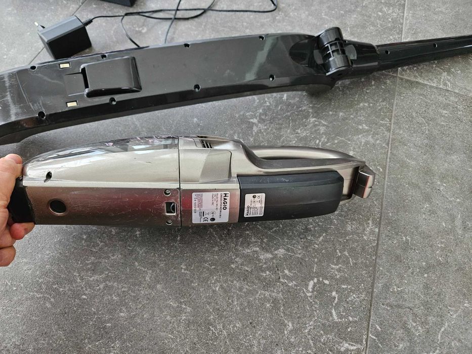 Продам пылесос аккумуляторный MAGIO MG-901 "2 в 1" полностью рабочий