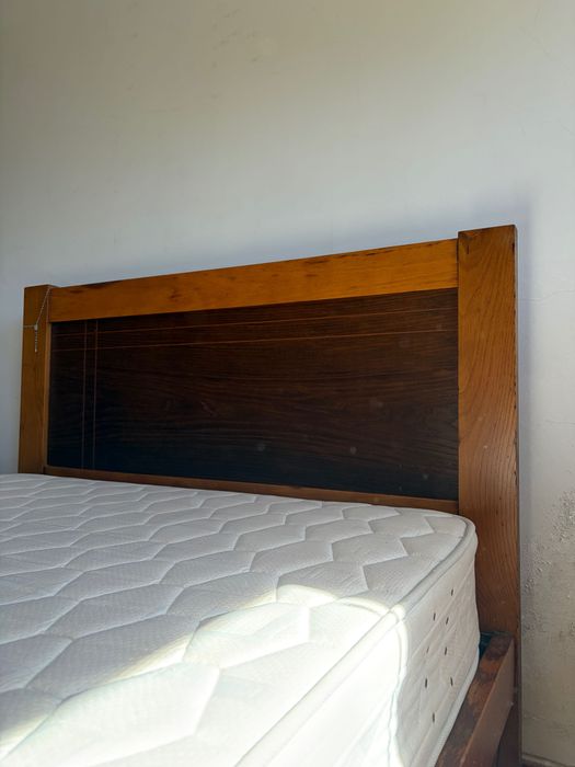 Cama com colchão