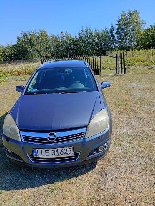 Opel Astra 1.7 110 km uszkodzony / na części