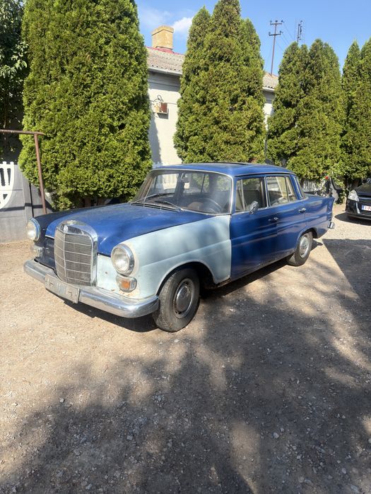 Mercedes w110 super stan, oryginal.