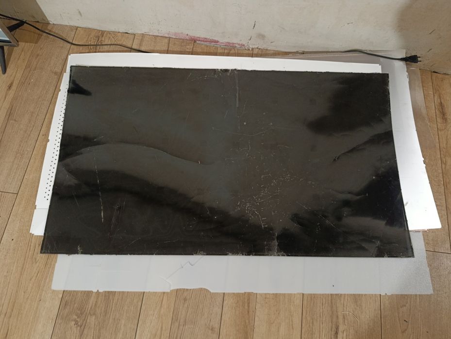 Xiaomi LED TV 4S Телевізор б /у в гарному стані.