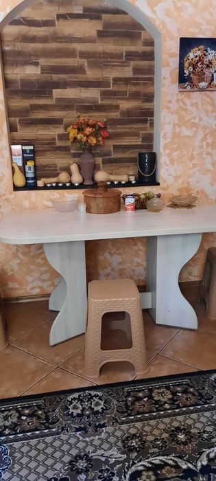 Стіл обідній для кухні