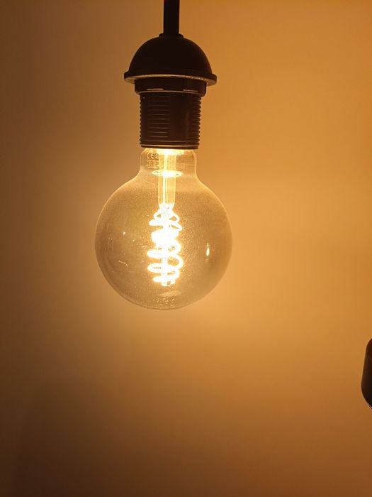 Lampa stojąca czarna Loft