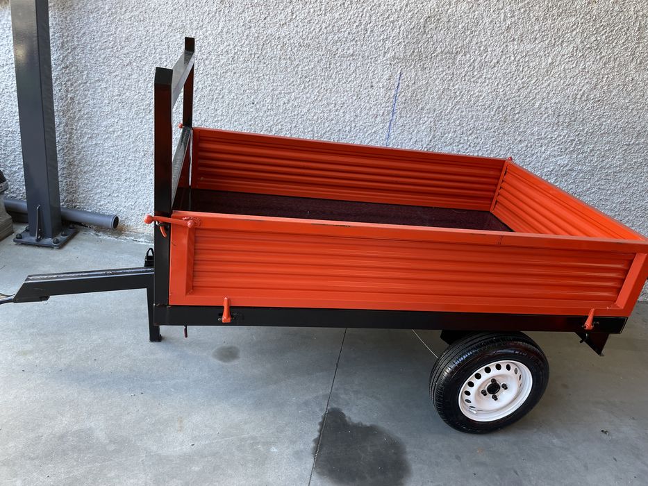 Atrelado trator com bascula munual