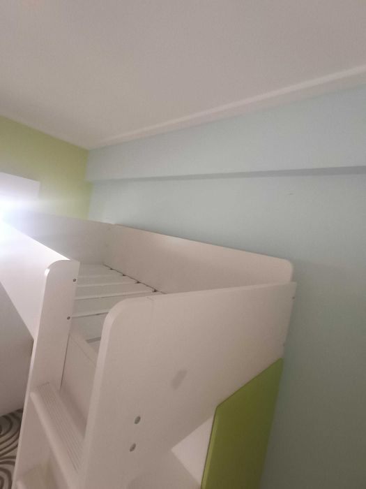 Beliche IKEA SMÅSTAD com secretária, gavetas e cama integrados