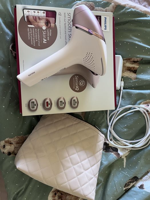 Фотоепілятор Philips Series 9900 BRI977/00