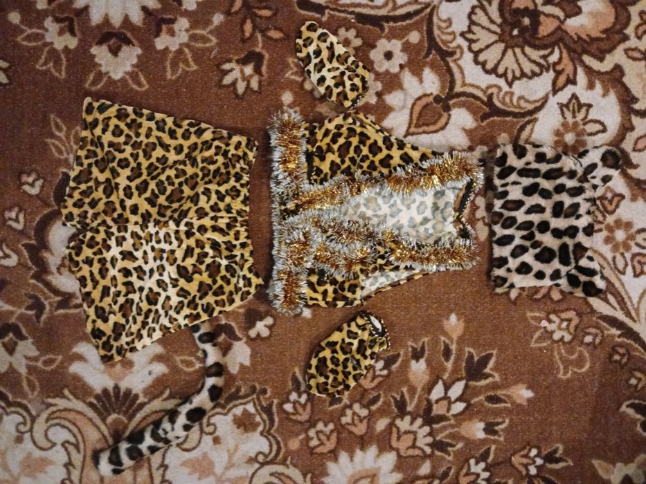 Новорічні костюми для дівчинки