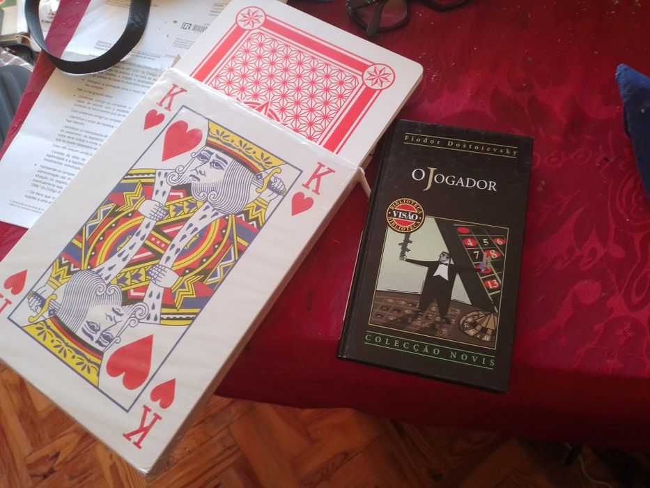 O jogador-Dostoievsky-Novis-1ediçao5E-Bola IVouga Anti-Stress5EDesde3E
