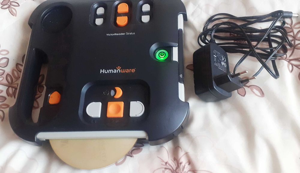 HUMANWARE Victor Reader Stratus - многофункциональный CD/MP3 плеер