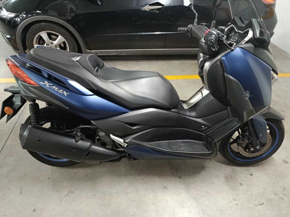 Moto Yamaha Xmax 300