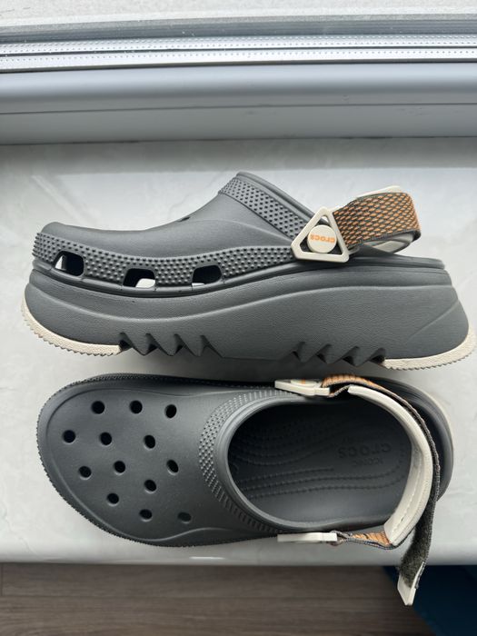 Жіночі крокси Crocs