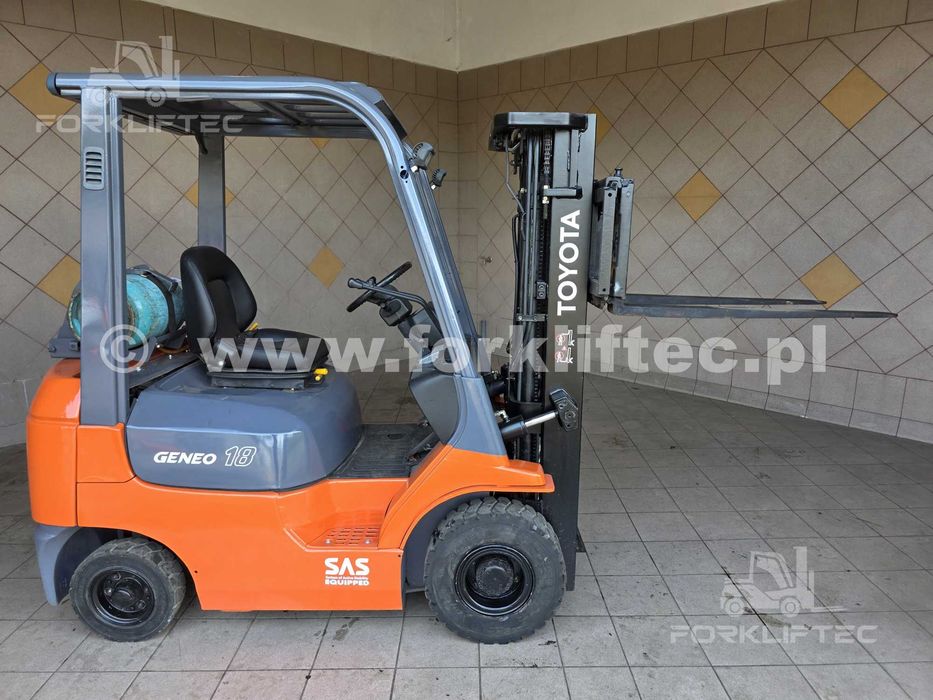 Wózek Widłowy Toyota 7FGF18 , Triplex , przesuw boczny, Wózek po odbudowie , Toyota 7FG18, LINDE , Sztaplarka , Widlak