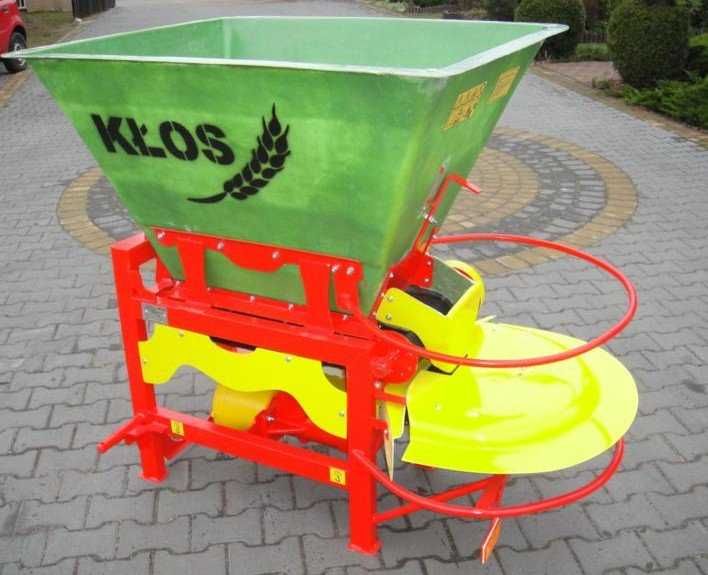 Rozsiewacz nawozów wapna  taśmowy KŁOS 300kg 400kg 600kg 800kg