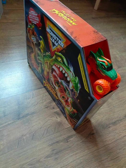 NOWY MONSTER JAM samochód z torem
