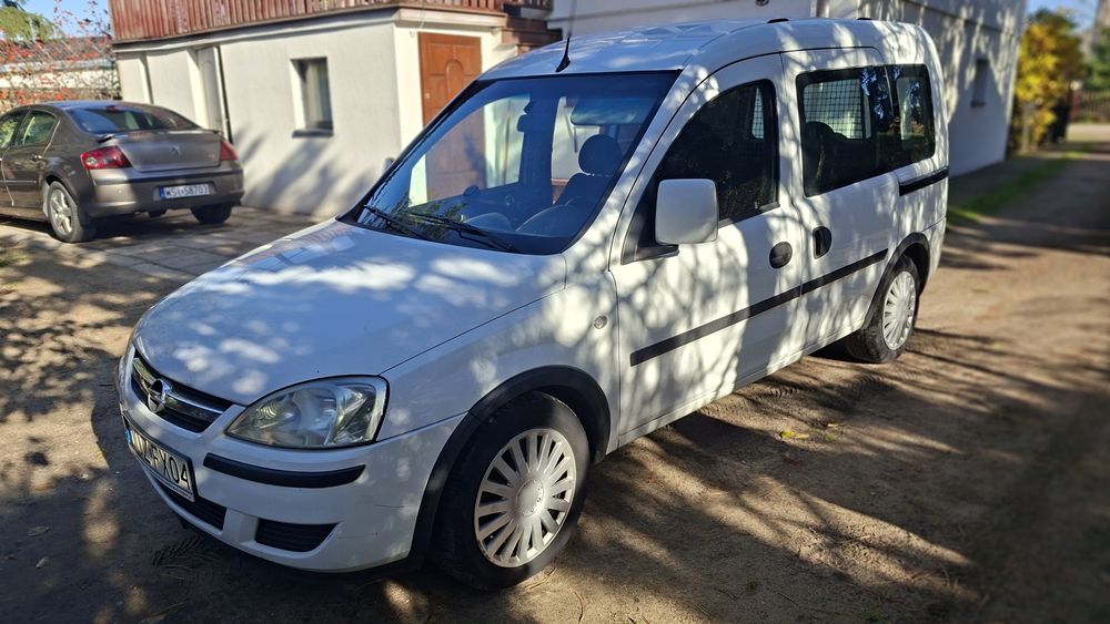 Combo 1.3cdti Czytaj opis