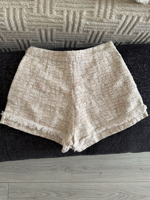 Шорти h&m бежеві