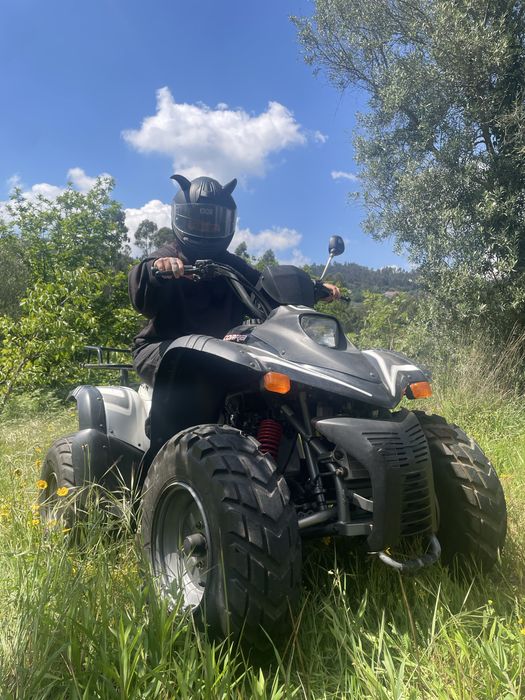 Aeon cobra moto 4 matriculada