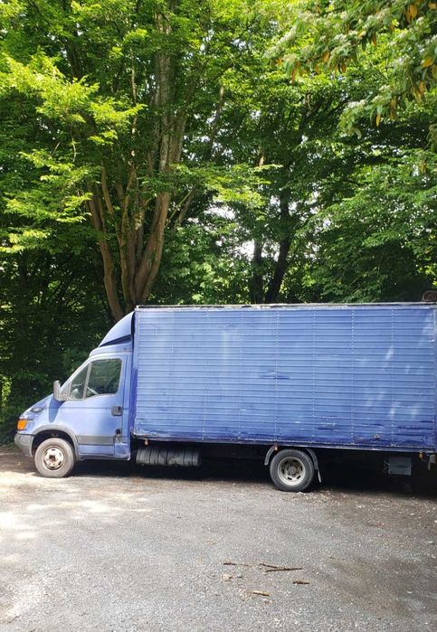 Iveco 2004 35c13 2.8TD contentor