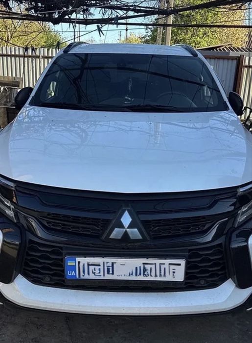 Mitsubishi pajero sport