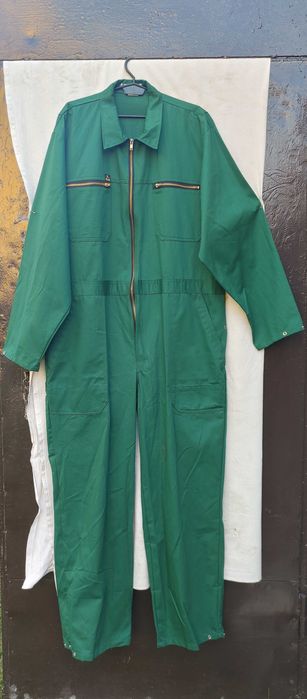 Kombinezon dla mechanika lub rolnika