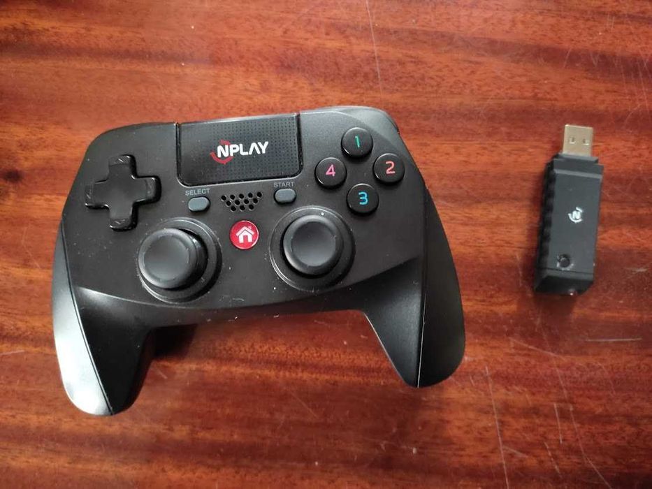 Comando NPLAY gamepad sem fios com dongle Sem uso e com caixa original64751091814914121