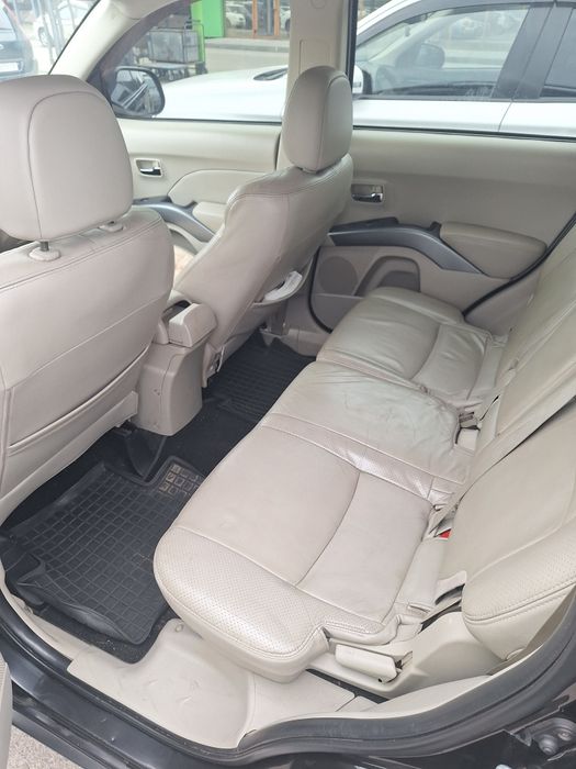 Mitsubishi Outlander XL 3.0 газ/бензин, автомат, 2007 рік