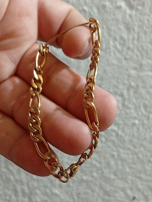Pulseira em Metal Dourado
