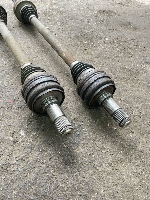 Піввісь задня ліва права lexus ls 460 ls 600