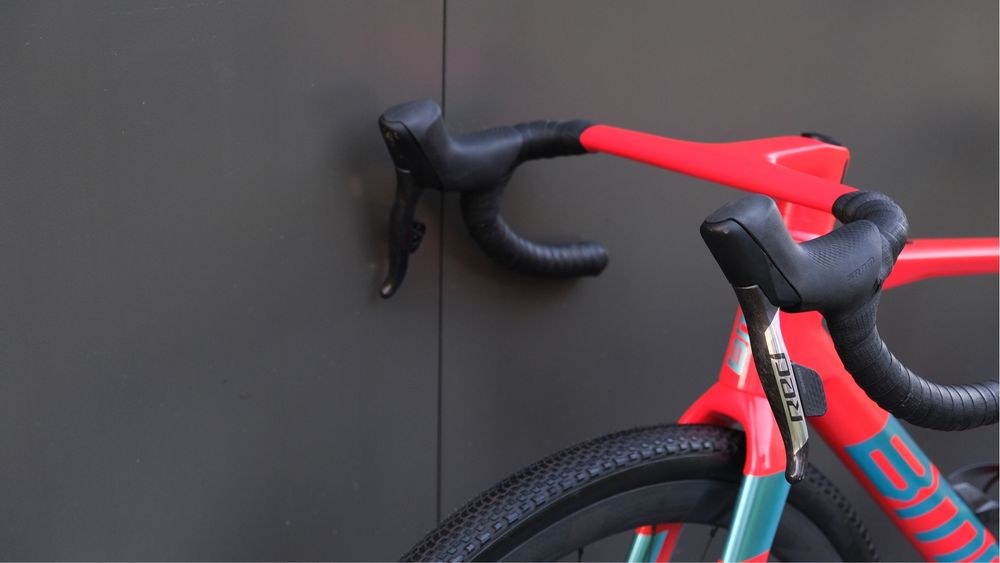 Новий гравійний велосипед BMC Kaius 01 LTD Red AXS (2025) Powermeter