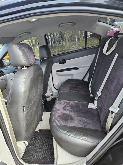 Продам машину,хюндай акцент 2009