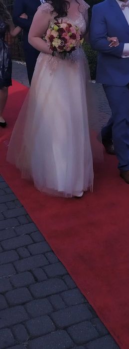 Oryginalna suknia ślubna, szampan, Atelier Zuzanna Lublin, rozmiar 44