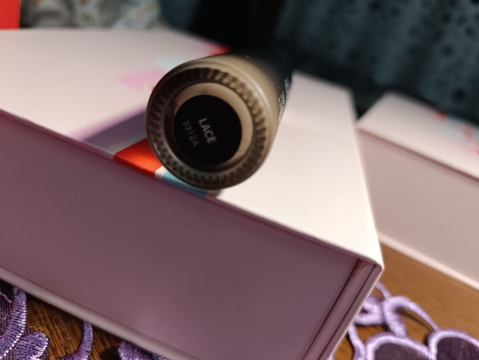 Podkład z serum od Younique