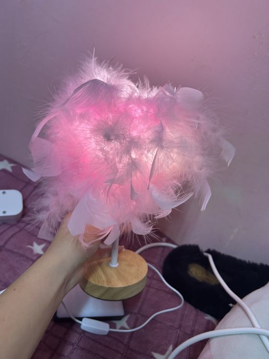 Продам нічник-світильник в формі хмари. З пірʼя