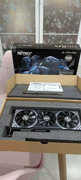 Sapphire Nitro+ Radeon RX Vega 64 8GB