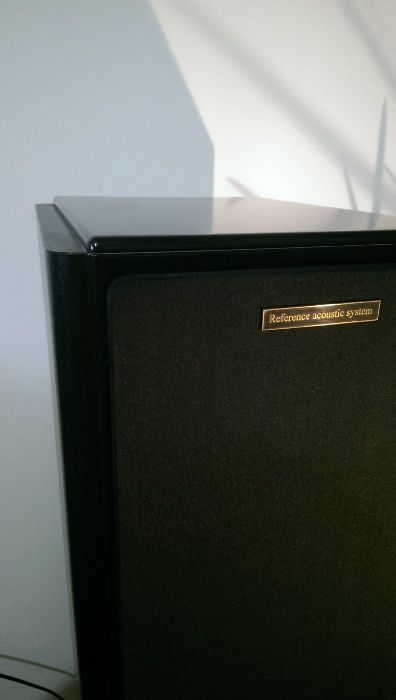 Колонки напольные акустика Jadis-1 USA