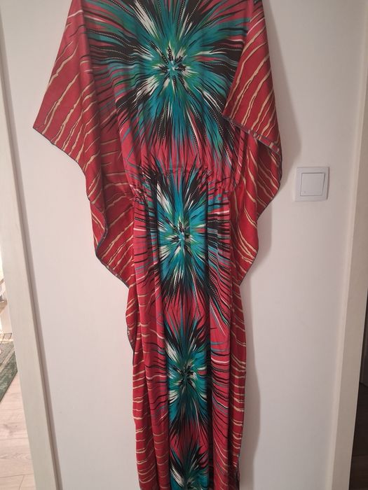 Piękne ponczo, pareo, sukienka roz.46.