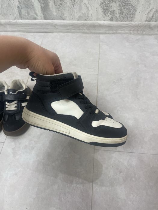 Взуття для хлопчика кеди , хайтопи , кросівки