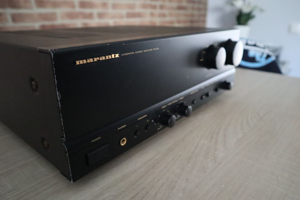 Amplificador Marantz PM-52