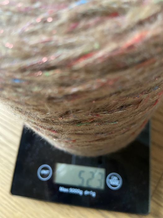 Продам бобінку італійськоі пряжі