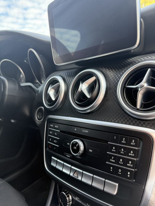 Mercedes-Benz 200