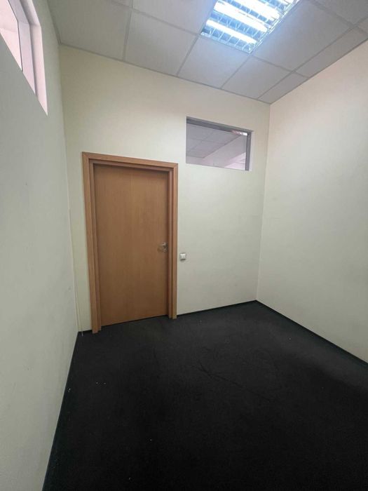 Офіс 69 м.кв. Вокзальна, Бізнес центр, Солом 'янский р-н. Власник