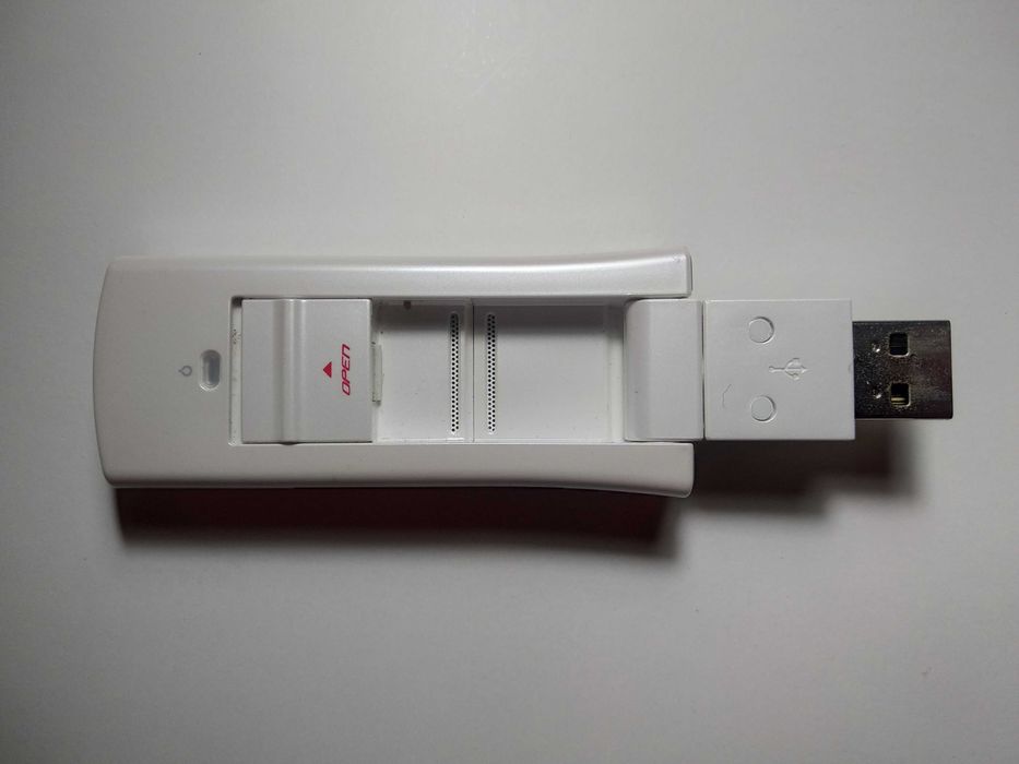 3G USB модем Pantech UM175VW (с мощным процессором)