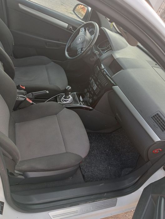 Opel Astra h 1.3 90 cv