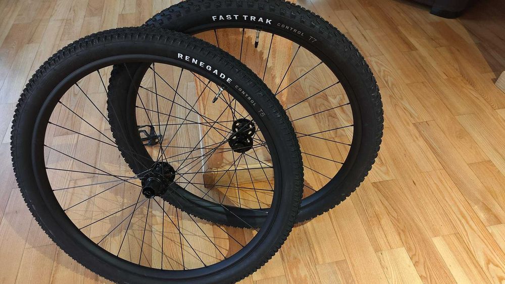Nowe Koła MTB 29' Specialized z oponami