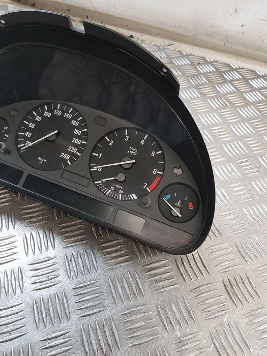 Licznik 6907238 110308784256 Bmw E39 2.0 B 99R- Europa