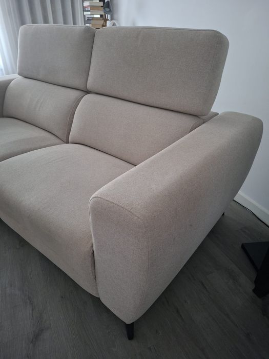Sofá eléctrico impecável