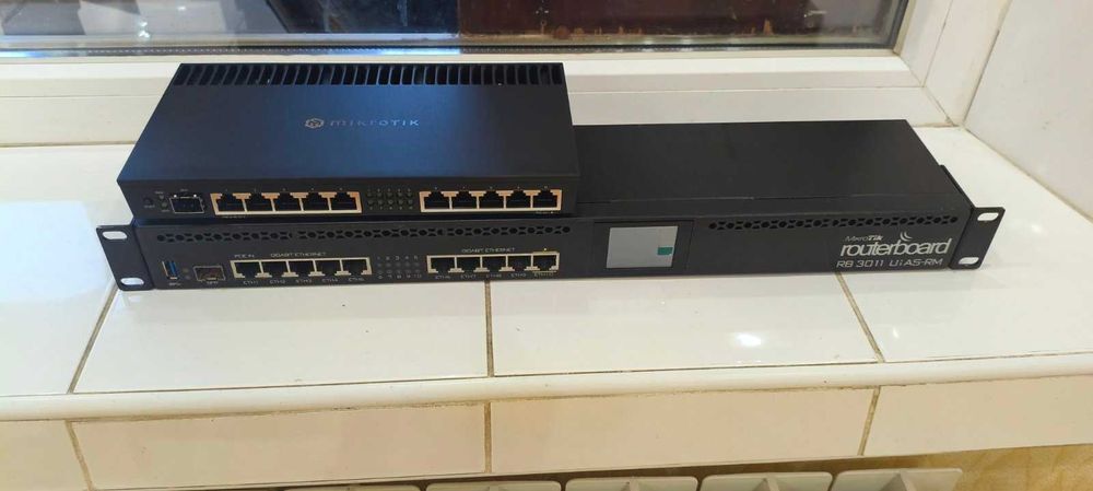 Мощный Mikrotik RB4011  и RB3011 Gigabit SFP usb LTE Роутер 10портов
