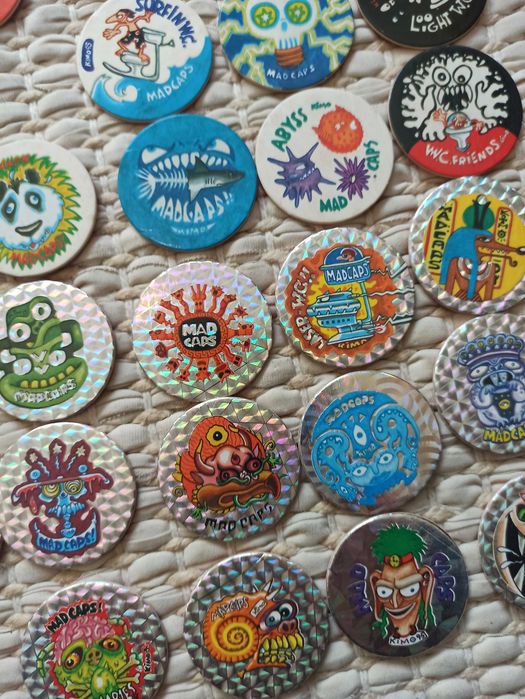 MAD CAPS - Tazos